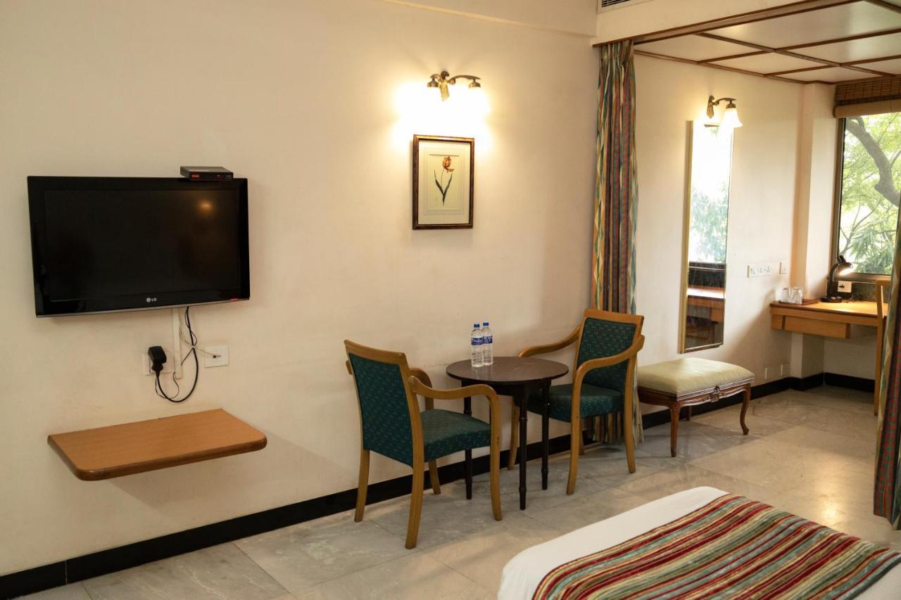 Bell Hotel Sivakāsi エクステリア 写真